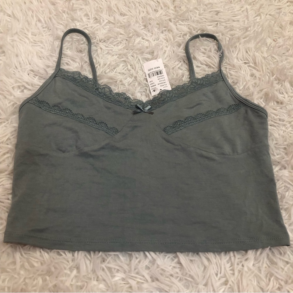 PacSun lace trim tank top Cropped Size M NWT
